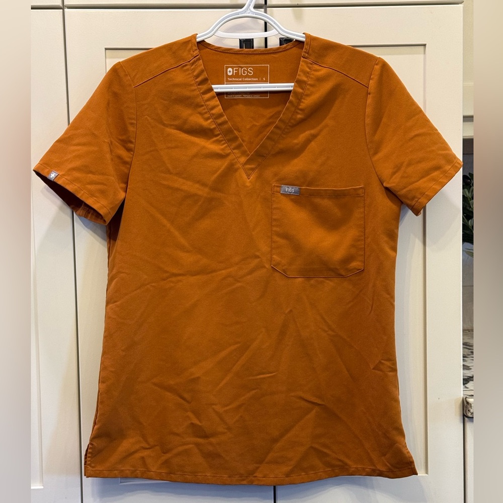 Limited edition Figs Catarina One-Pocket Scrub Top™